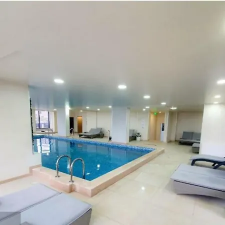 Stunning Pool & Mamaia Nord 10 M De Plaja * Navodari