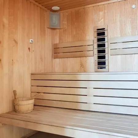 Apartamento Stunning Pool & Mamaia Nord 10 M De Plaja *