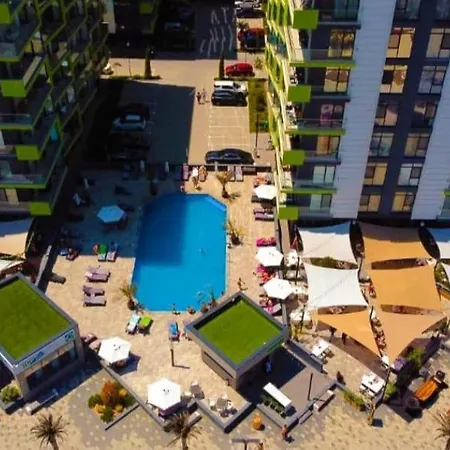 Stunning Pool & Mamaia Nord 10 M De Plaja ナボダリ