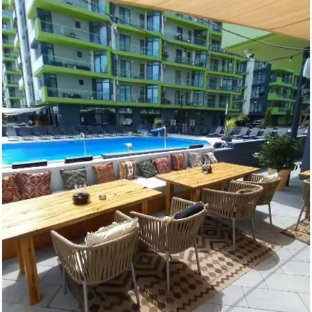 Stunning Pool & Mamaia Nord 10 M De Plaja *